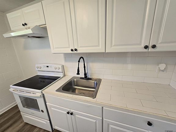 4th image of 3877 Cannon St #E