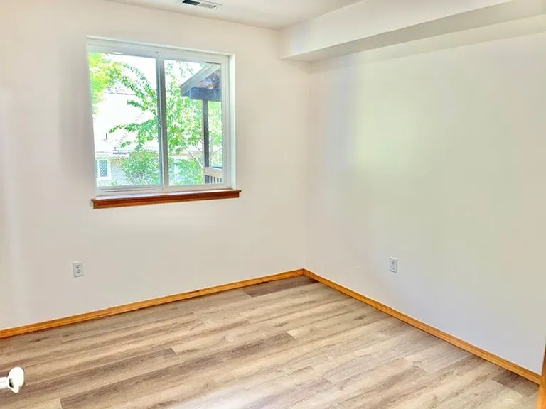 5912 Shaffer Ave S — Photo 7