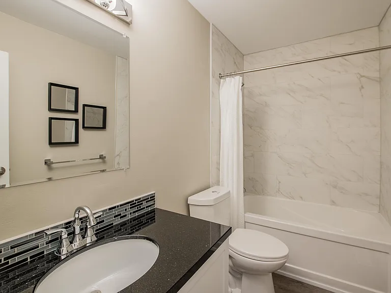 111 Amherst Dr — Photo 19