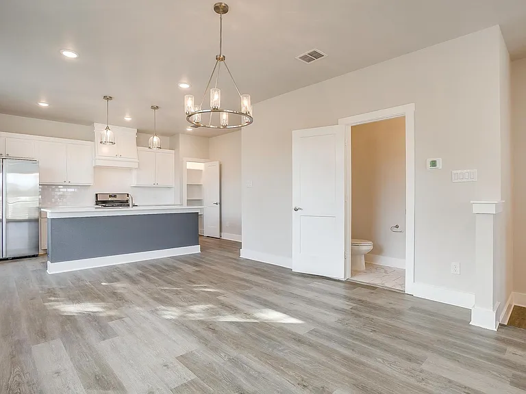 2341 Benbrook Blvd — Photo 21