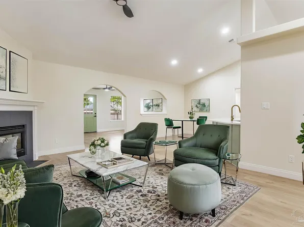 3956 Harbors Port St, Pace, FL 32571