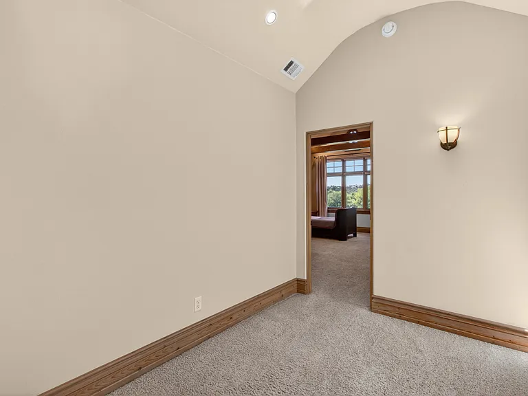 2375 Clubhouse Dr — Photo 73