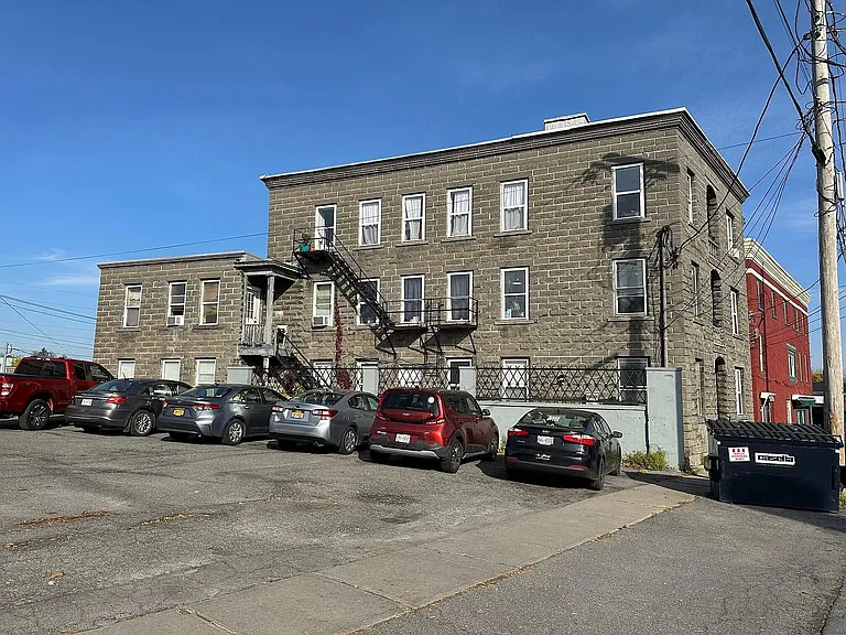 43 Pike St #1 — Photo 4