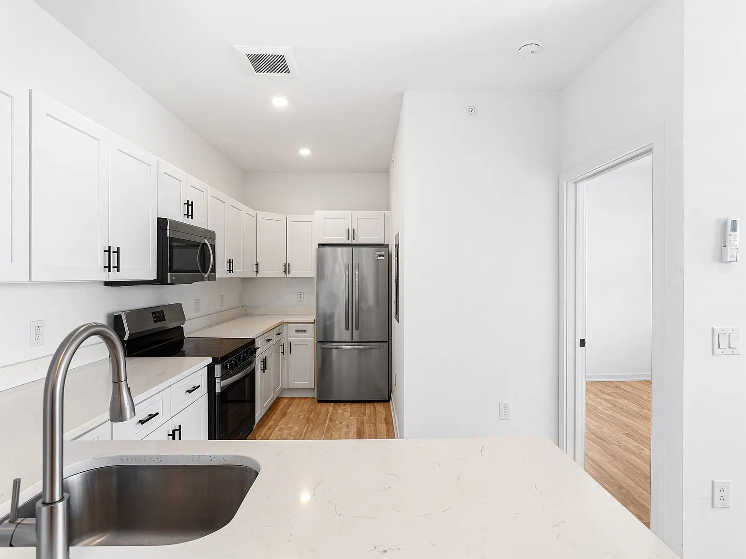 1309 Cambridge St — Photo 1