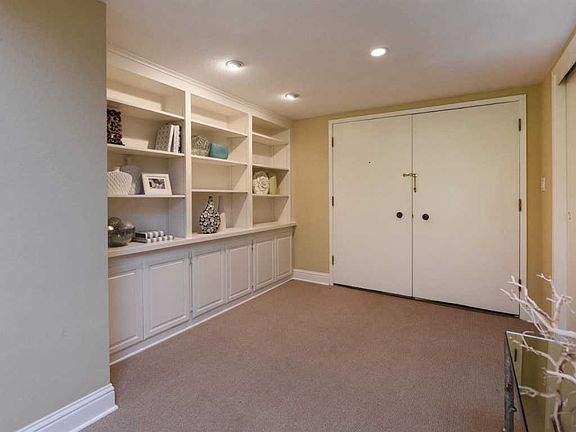 2nd image of 1100 Sharon Park Dr APT 35