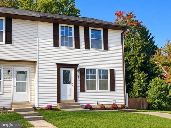 736 Johahn Dr, Westminster, MD 21158