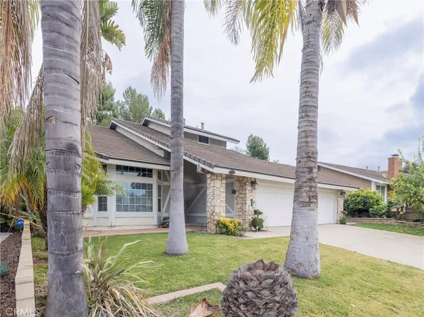 26 Gunsmoke Ave, Pomona, CA 91766