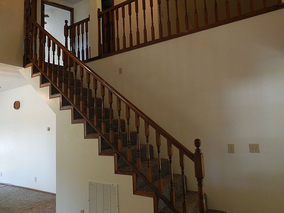 2nd image of 606 N Alleghany St