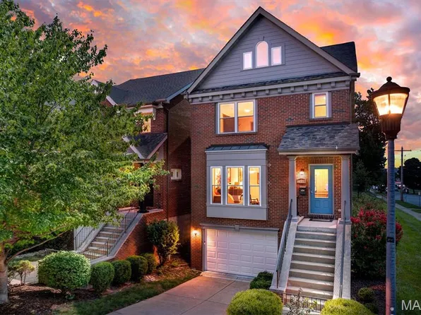 2130 Franz Park Ln, Saint Louis, MO 63139
