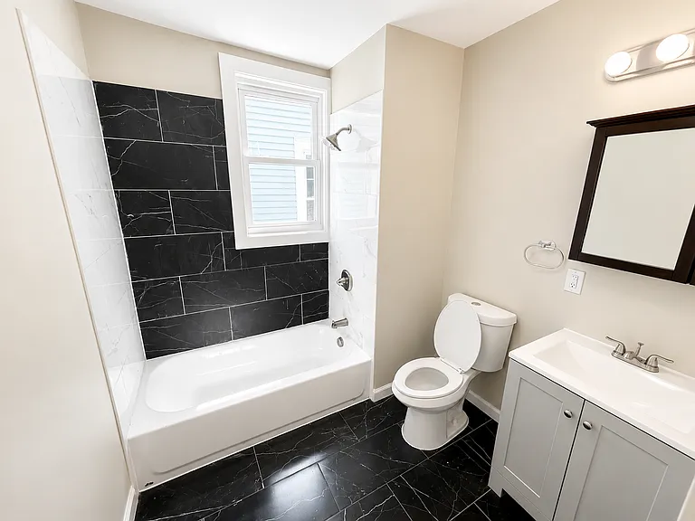 21 Chelsea Ave — Photo 21