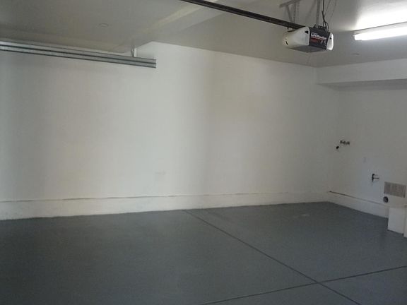 4th image of 138 N 12th St APT B