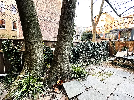 Rented by Chris Stewart, LREB | media 55