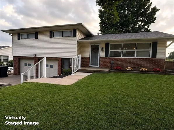 2212 N 33rd Ter, Saint Joseph, MO 64506