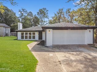 682 Auahi Pl, Diamondhead, MS 39525