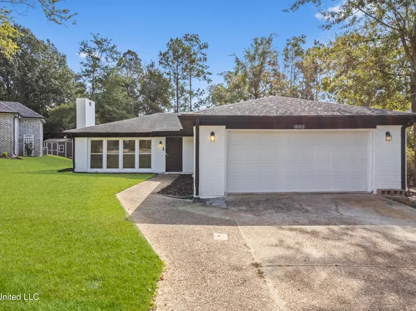 682 Auahi Pl, Diamondhead, MS 39525