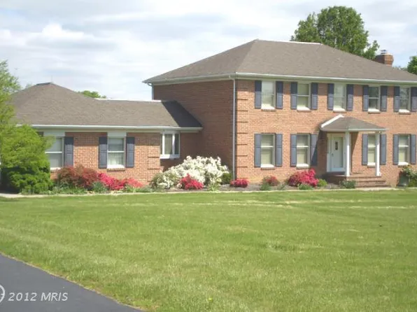 115 Uvilla Estates Dr, Shenandoah Junction, WV 25442