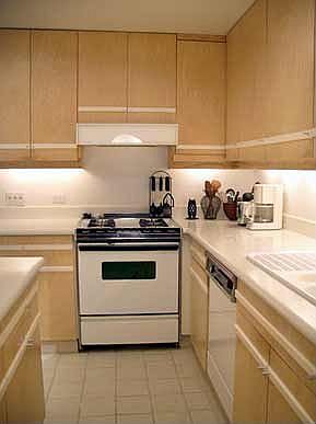3rd image of 940 Duncan St APT 307D