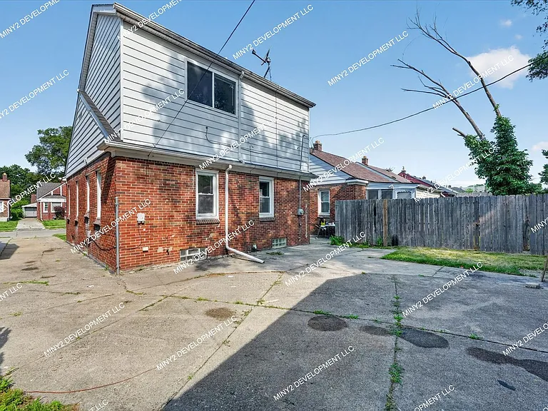 16836 Rutherford St — Photo 30