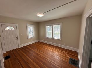 9 Division St, Groton, CT 06340