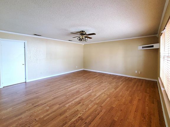 5th image of 3602 Trotwood Trl