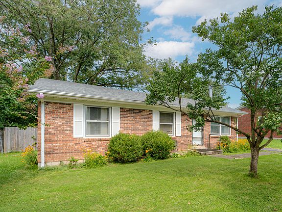 3rd image of 3598 Niagara Dr
