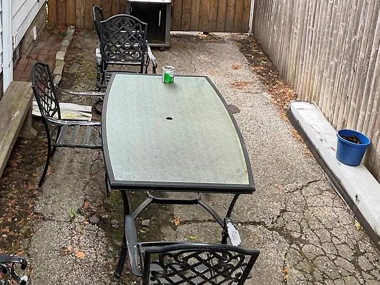 14 Walnut Ave E — Photo 11