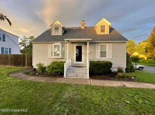 1141 Fort Hunter Rd, Schenectady, NY 12303