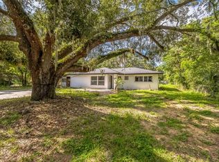 4212 Harry Dr, Fruitland Park, FL 34731