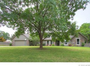 10944 S Quebec Pl, Tulsa, OK 74137
