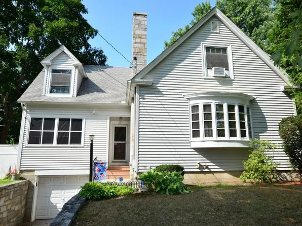 44 Central Street, Hudson, NH 03051