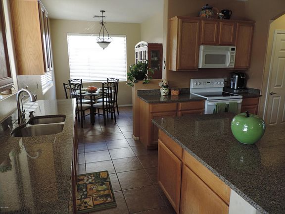 3rd image of 3377 E Pinot Noir Ave