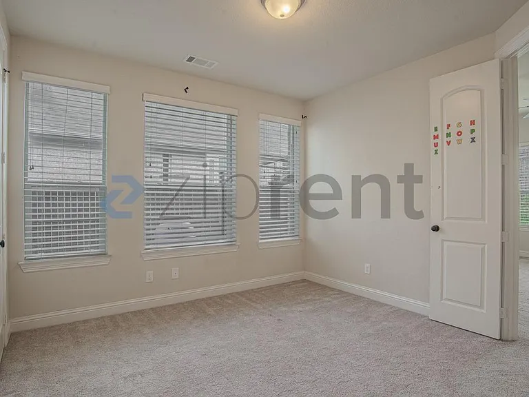 3537 Acropolis Way — Photo 5