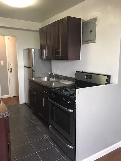 2nd image of 1720 Bedford Ave APT 22A