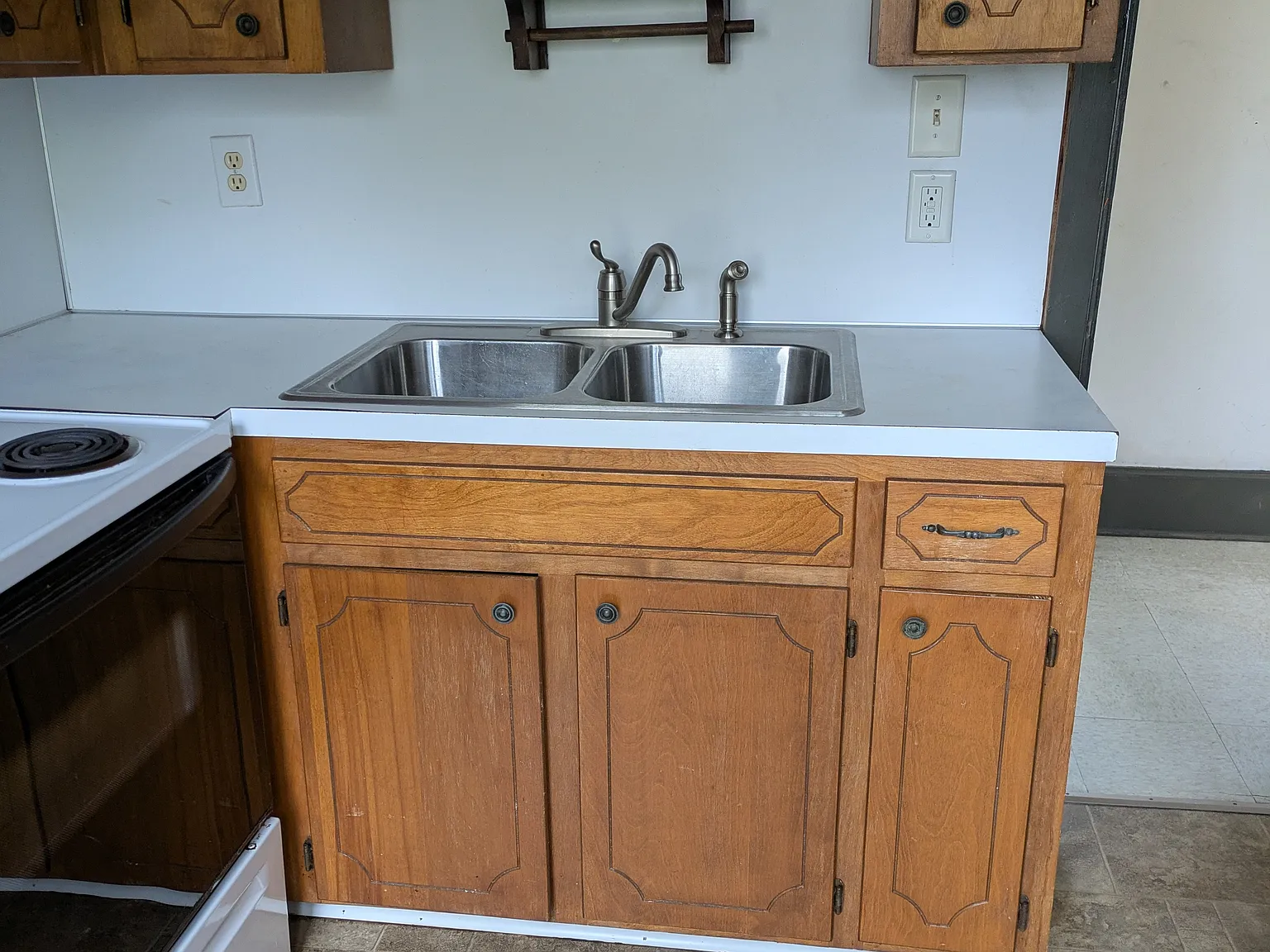 2 bed, 1100 sqft, $1,200 — Photo 3