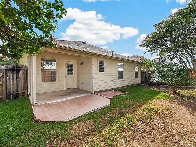 25202 Clover Ranch Dr — Photo 33