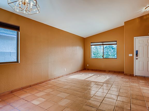 4th image of 8005 E Jennifer Anne Dr