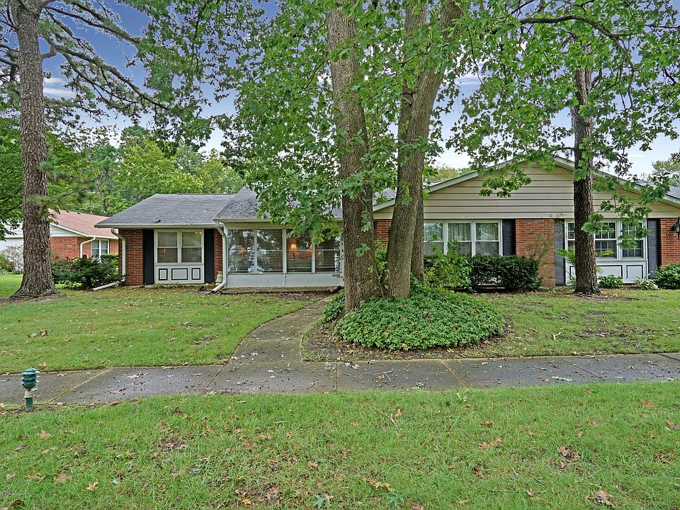 1st image of 456A Portsmouth Dr #1001