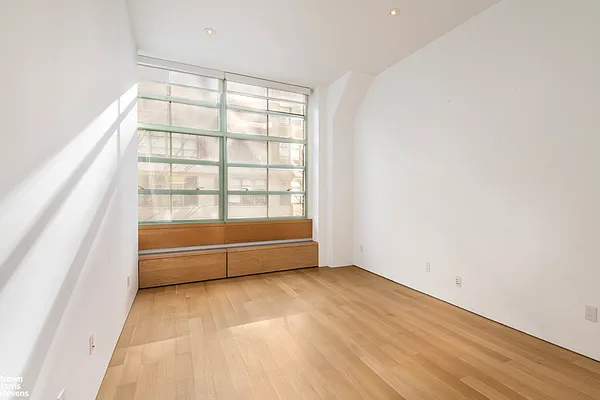 Rented by Brown Harris Stevens | media 8