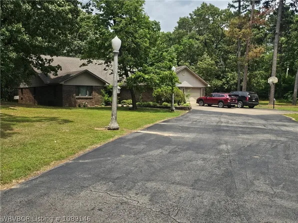150 Kern Ln, Paris, AR 72855