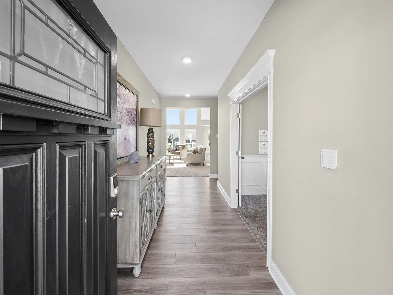 4 bed, 3.5 bath, 3200 sqft, $3,900 — Photo 2