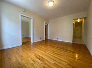 3138 35th St APT 1D, Astoria, NY 11106