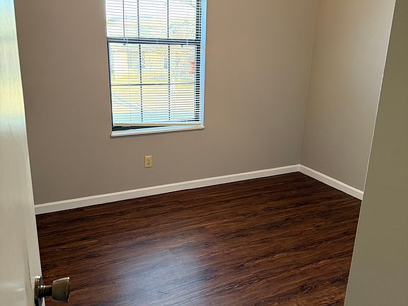 5th image of 4530 Hosea Ln