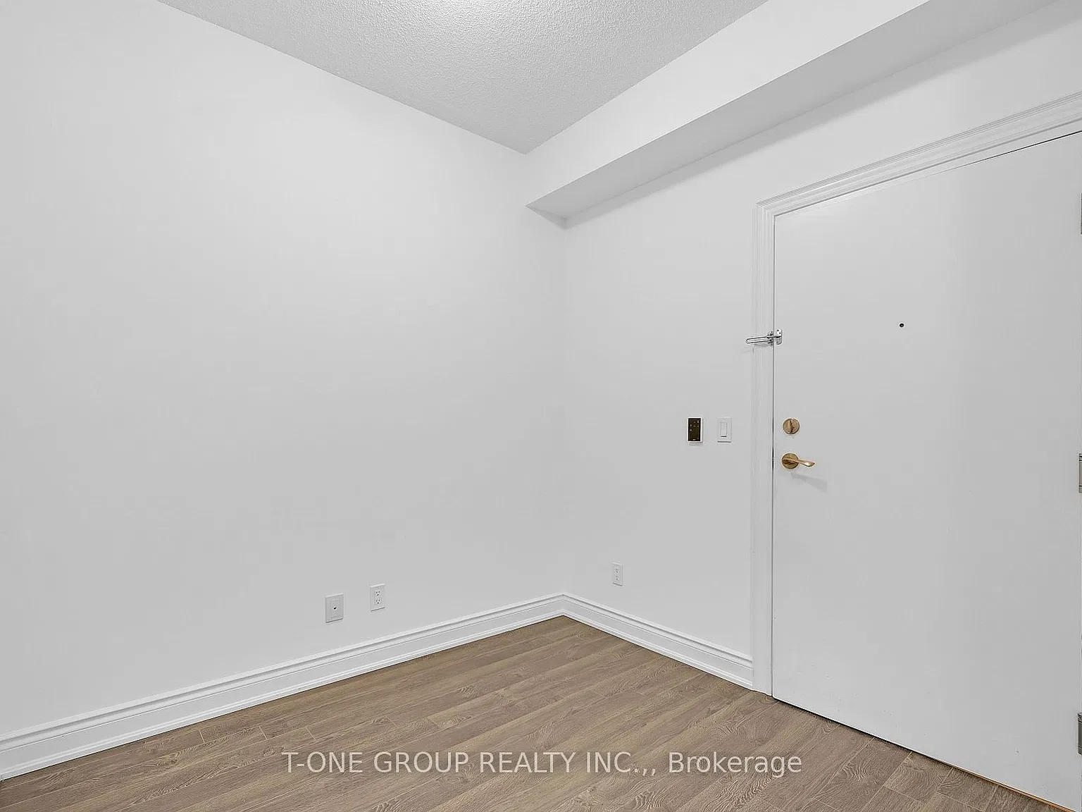 2 bed, $2,450 — Photo 4