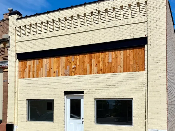 224 Pine St, Creston, NE 68631