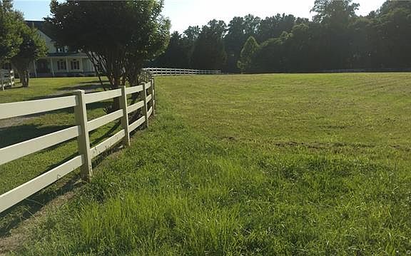 4th image of 11105 Sugarloaf Dr