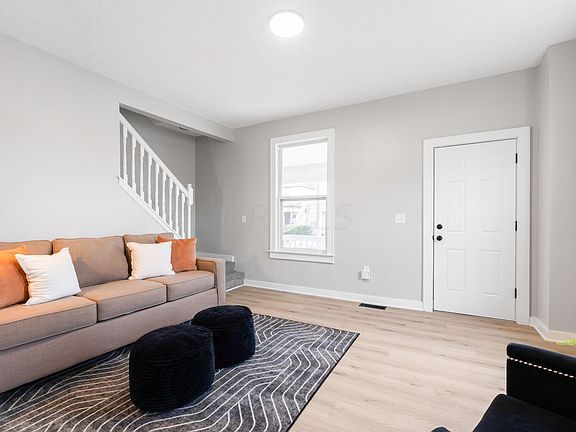 3rd image of 30 Dana Ave