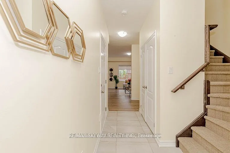 3 bed, $2,600 — Photo 2