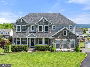 736 McGuire Cir, Berryville, VA 22611