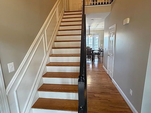 4th image of 159 Jessica Dr