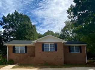 245 Big Oak Cir, Athens, GA 30605